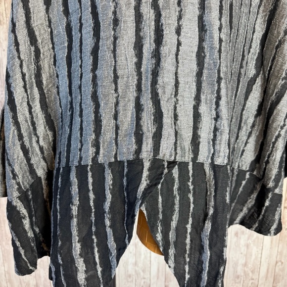 Dress To Kill Black Gray Striped Button-Front Standing Collar Tunic Blouse OS - Picture 6 of 8